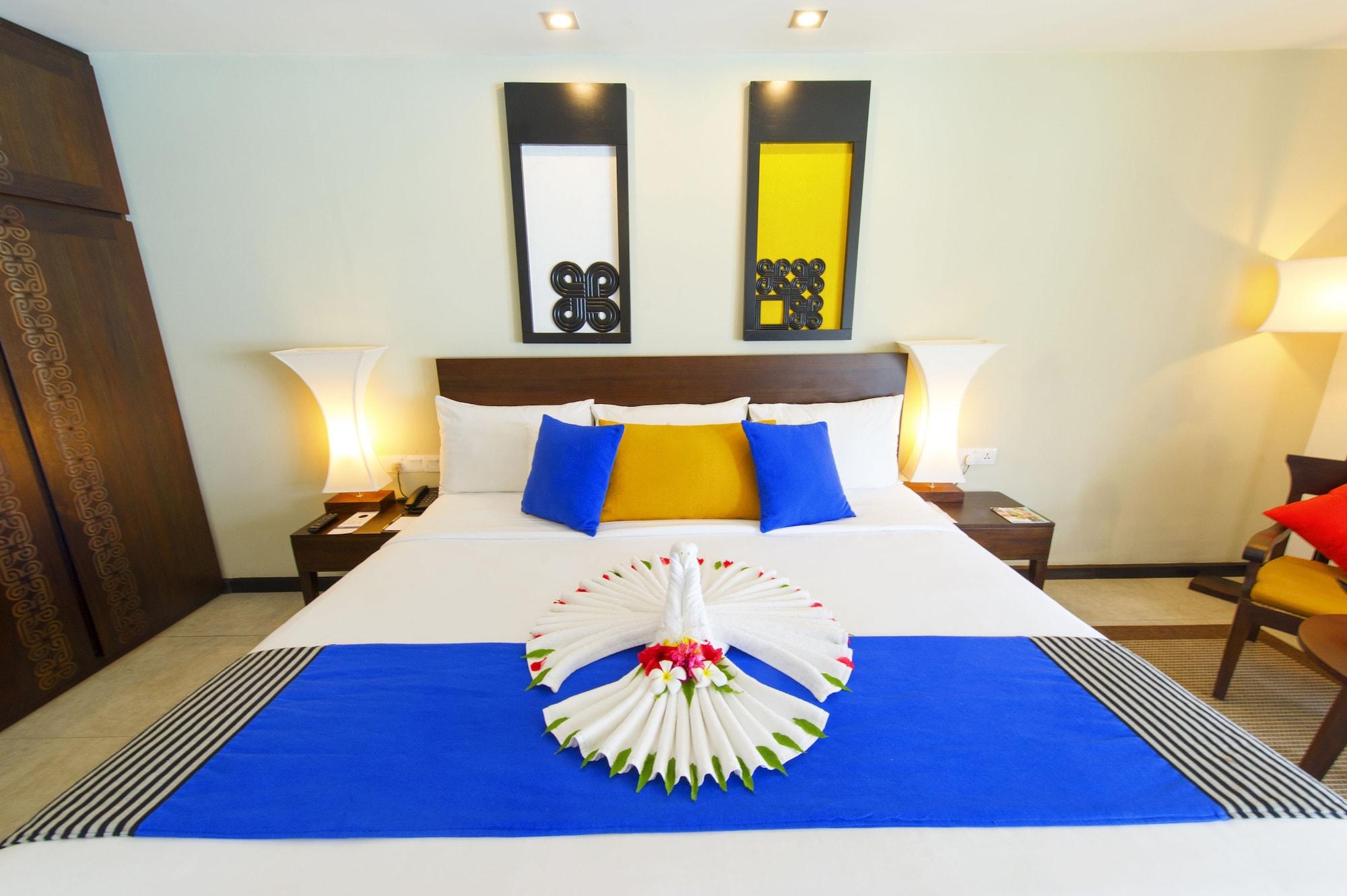 Club Hotel Dolphin Negombo Exterior foto