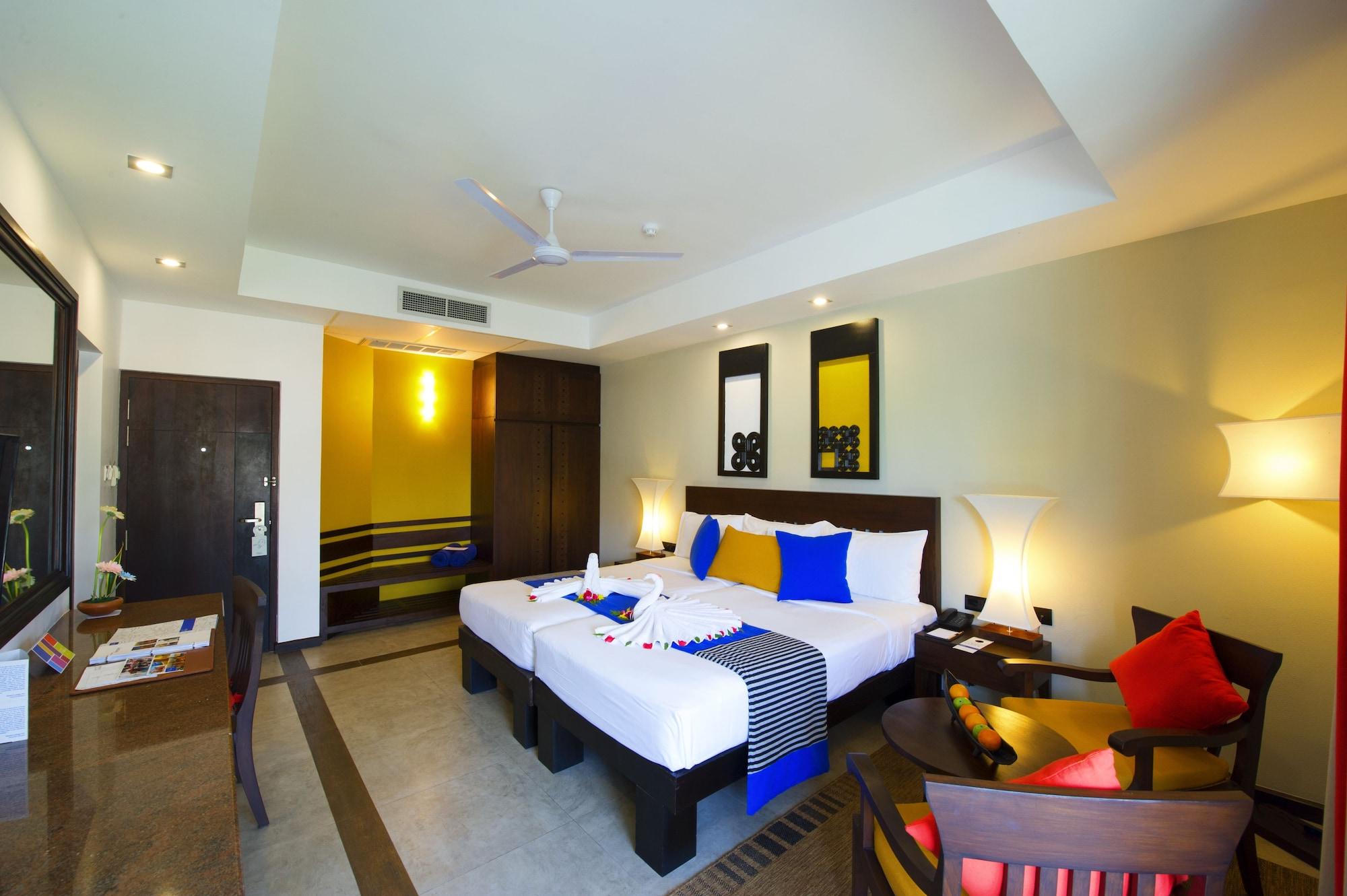 Club Hotel Dolphin Negombo Exterior foto