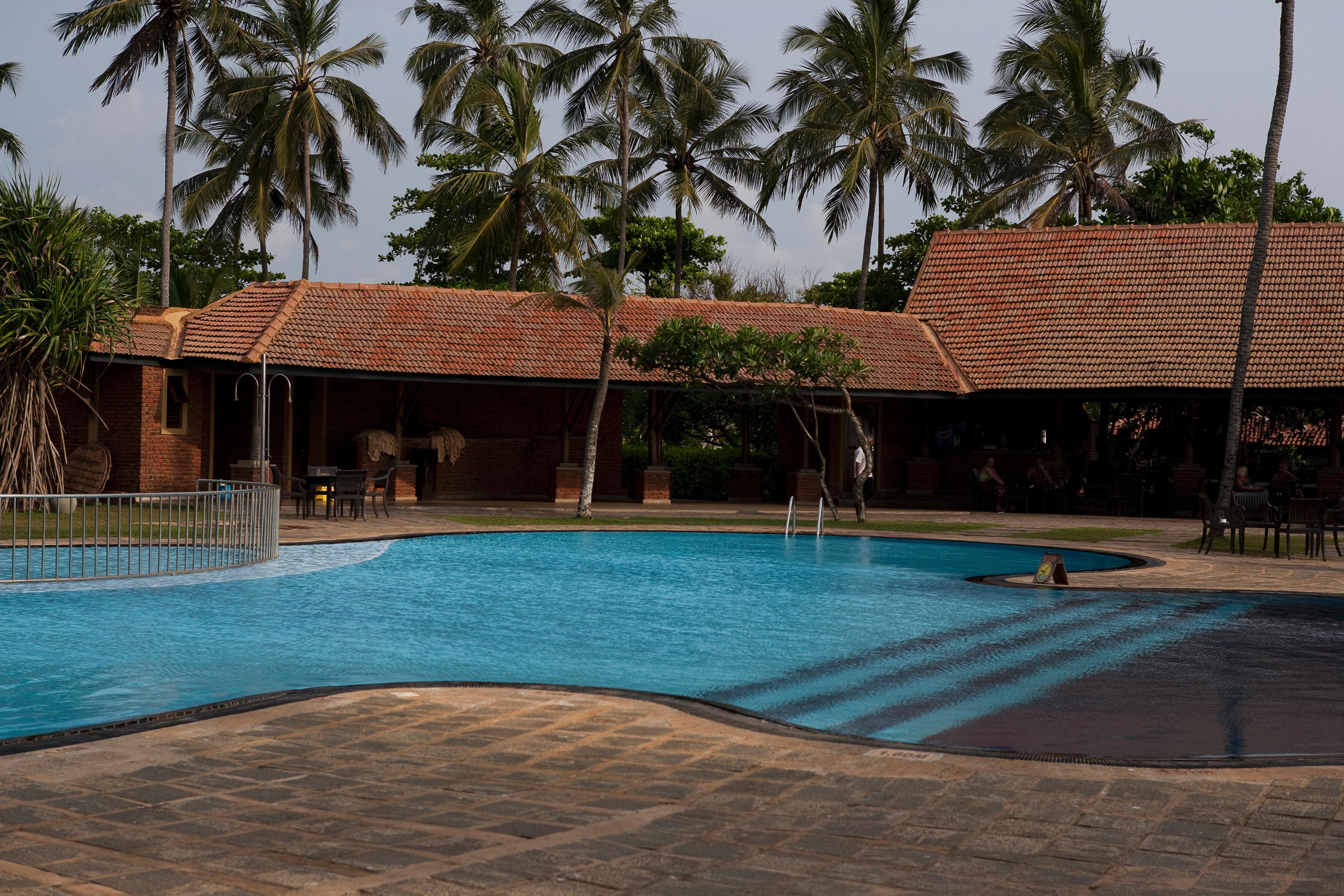 Club Hotel Dolphin Negombo Exterior foto